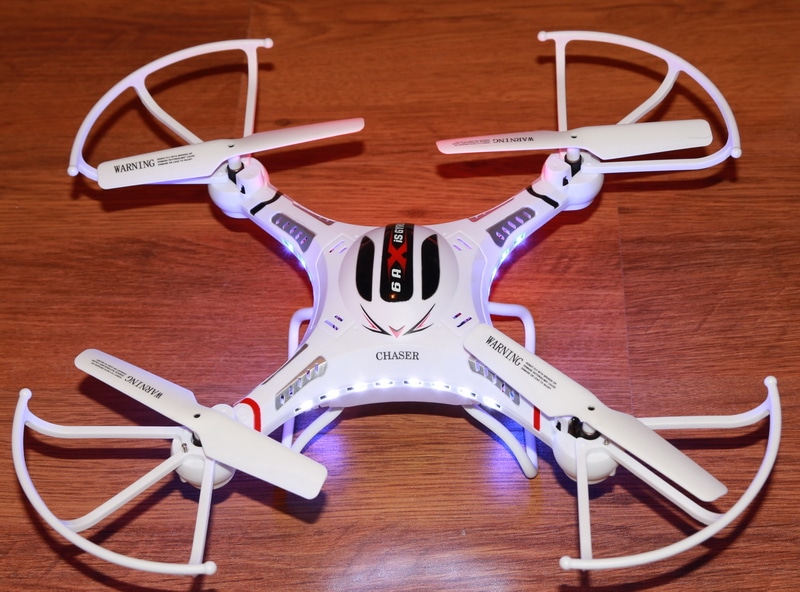 Still from DFD F183 Drone 6 Axis 2.4G 4CH RC Quadcopter with Camera LCD Display