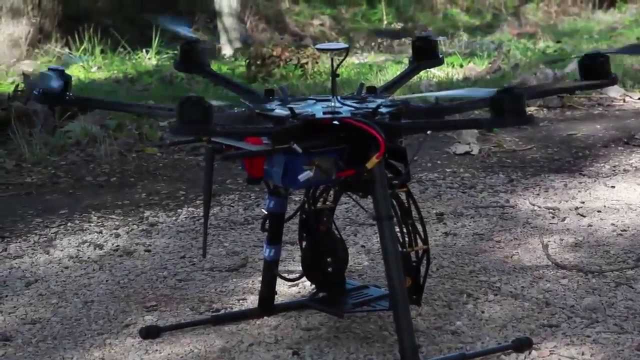 Still from DRONE MODELS 974 Test DJI S800 nacelle AV200 CANON 5D Mark